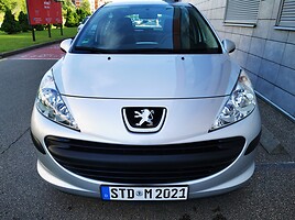 Peugeot 207 Presence 2008 y