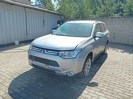 Mitsubishi Outlander Visureigis / Krosoveris 2013