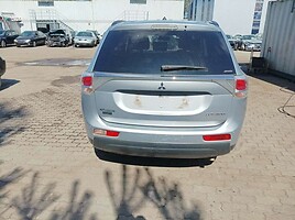 Mitsubishi Outlander 2013 m dalys