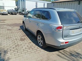 Mitsubishi Outlander 2013 m dalys