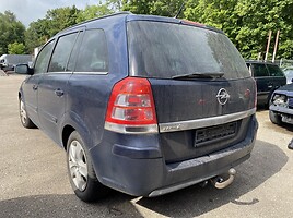 Opel Zafira B 2010 г запчясти