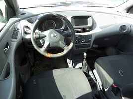 Nissan Almera Tino 2004 m dalys