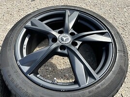 Mercedes-Benz Siunciam, 7.5J ET48 light alloy R18 rims