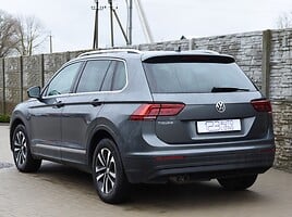 Volkswagen Tiguan 2019 y Off-road / Crossover