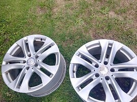 Mercedes-Benz light alloy R17 rims