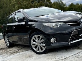 Toyota Auris Hybrid Prestige 2013 y