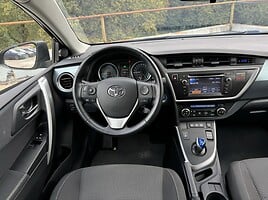 Toyota Auris Hybrid Prestige 2013 y