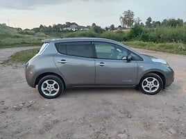 Nissan Leaf 2014 г Хэтчбек