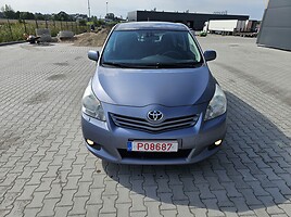 Toyota Verso D-4D Premium 7os 2010 г