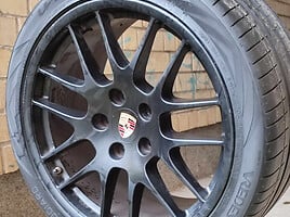 Porsche Panamera light alloy R20 rims