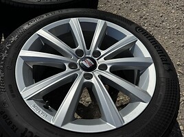 Seat Siunciam, 7J ET38 light alloy R17 rims