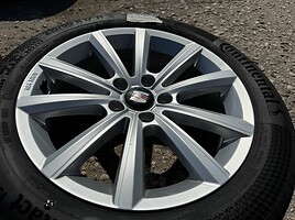 Seat Siunciam, 7J ET38 light alloy R17 rims