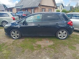 Toyota Auris 2008 m dalys