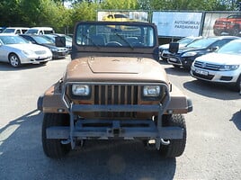 Jeep Wrangler 1987 y Off-road / Crossover