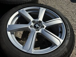 Peugeot Siunciam, 8J ET42 light alloy R19 rims