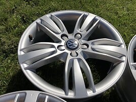 Volkswagen Siunciam, 6,5J ET33 light alloy R17 rims