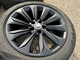 Skoda Siunciam, 8J ET26 light alloy R18 rims