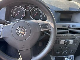 Opel Astra 2006 m dalys