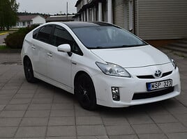 Toyota Prius IV Hečbekas 2011