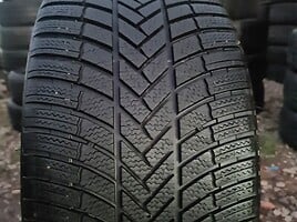 Bridgestone BlizzakLM005 R20 