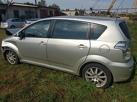 Toyota Corolla Verso 2005 m dalys