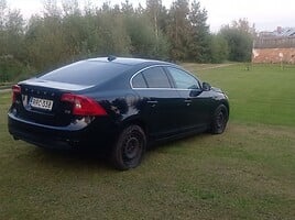 Volvo S60 2013 г Седан