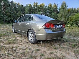 Honda Civic 2007 г Седан