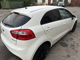 Kia Rio 2012 y parts