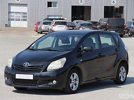 Toyota Verso Vienatūris 2010