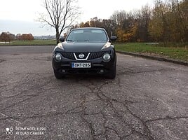 Nissan Juke 2010 г Внедорожник / Кроссовер