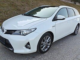 Toyota Auris Universalas 2013