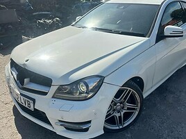 Mercedes-Benz C 220 W204 2012 m dalys