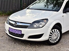 Opel Astra 2010 г Универсал