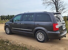 Chrysler Town & Country VVT 2015 m