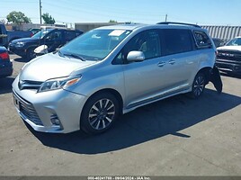 Toyota Sienna 2019 y Minibus