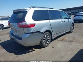 Toyota Sienna 2019 y Minibus