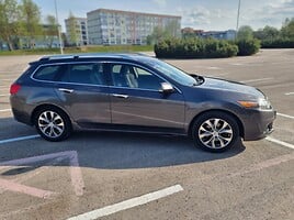 Honda Accord 2011 г Универсал