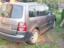 Volkswagen Touran 2008 m dalys