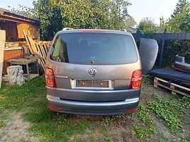 Volkswagen Touran 2008 m dalys