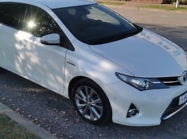 Toyota Auris 2013 y Hatchback