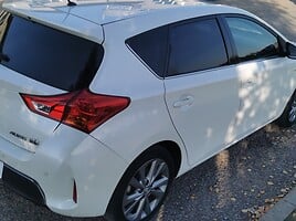 Toyota Auris 2013 y Hatchback