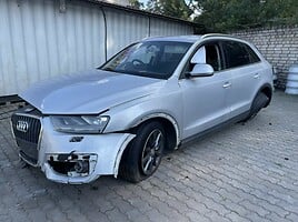 Audi Q3 I Visureigis / Krosoveris 2013