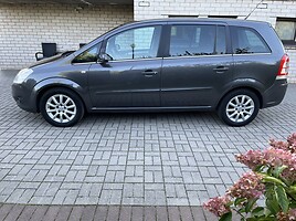 Opel Zafira 2009 m Vienatūris