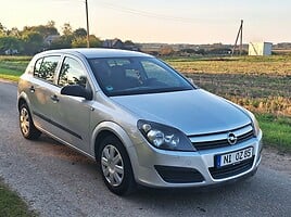 Opel Astra H 2004 y