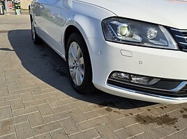 Volkswagen Passat B7 2012 y