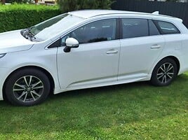 Toyota Avensis 2015 m Universalas