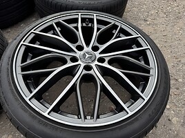 Mercedes-Benz Siunciam, 8.5j ET25 light alloy R19 rims