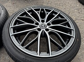 Mercedes-Benz Siunciam, 8.5j ET25 light alloy R19 rims