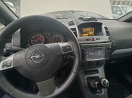 Opel Zafira 2006 г запчясти