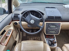 Volkswagen Sharan 2004 m dalys